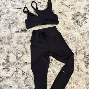 LIKE NEW black Alo set!